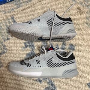 Nike Air Zoom Vapor 11 Attack pickle ball / tennis shoes